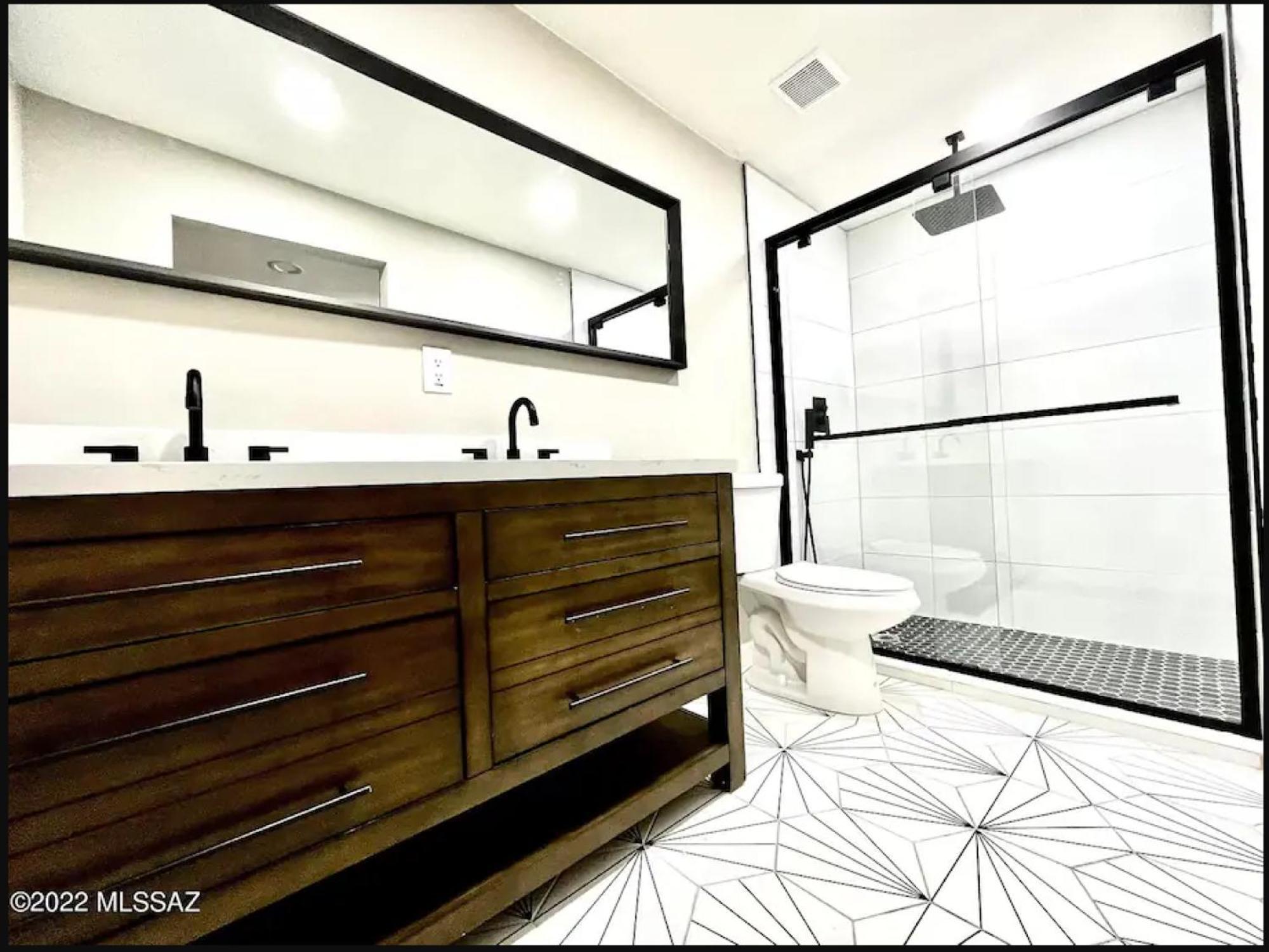 Private Home - Heated Pool, Billiards, Darts, Foosball, Fireplace, 5 Smart Tvs, Bbq, Cotton Bedding - The Saguaro Sanctuary, Pool Heat Optional Tucson Eksteriør bilde